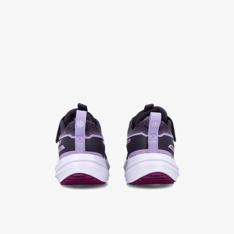 Nike Cosmic Runner 