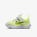 Nike Cosmic Runner 