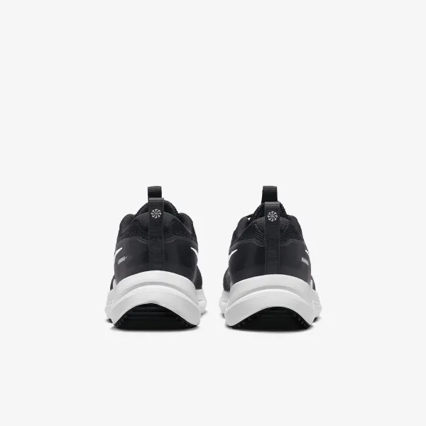 Nike Cosmic Runner 