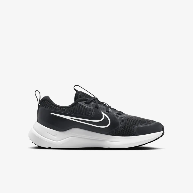Nike Cosmic Runner 