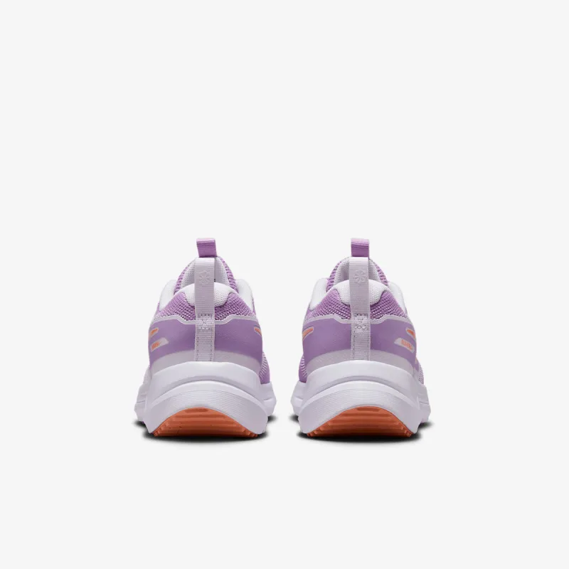 Nike Cosmic Runner 
