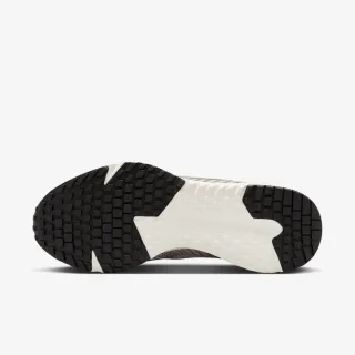 Nike Run Defy 