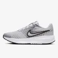 Nike Run Defy 