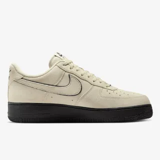 Nike Air Force 1 '07 LV8 