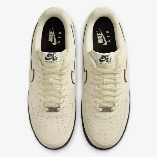 Nike Air Force 1 '07 LV8 