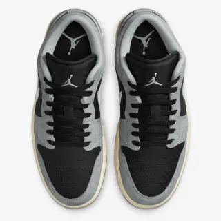 Nike AIR JORDAN 1 LOW SE 