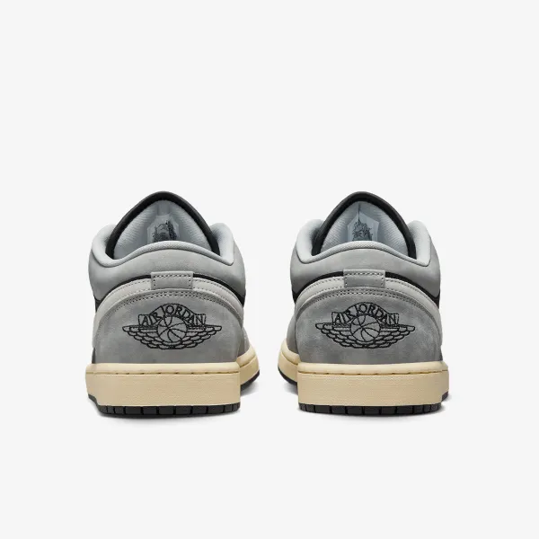 Nike AIR JORDAN 1 LOW SE 