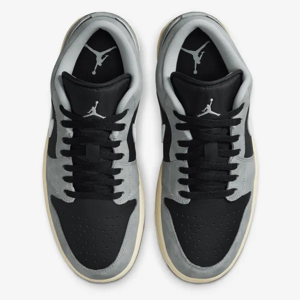 Nike AIR JORDAN 1 LOW SE 