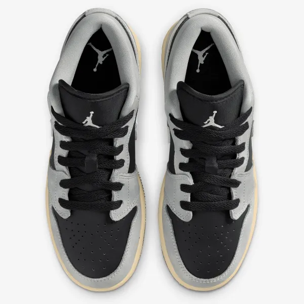 Nike AIR JORDAN 1 LOW SE BG 