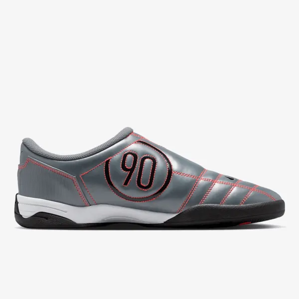 Nike TOTAL 90 