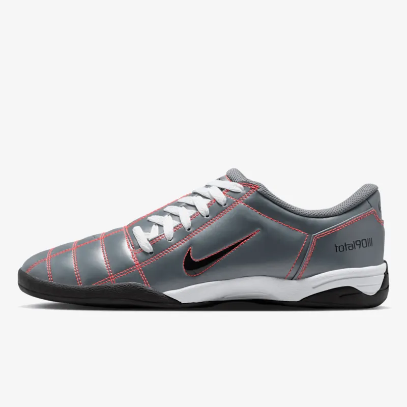 Nike TOTAL 90 