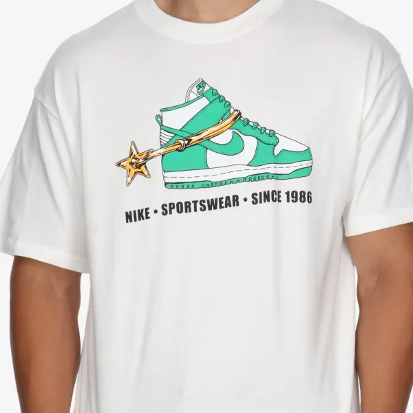 Nike Sportswear 