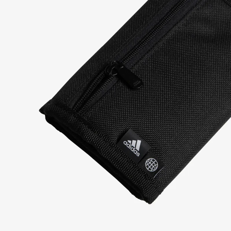 Adidas LInear 
