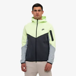 Nike Tech Fleece 