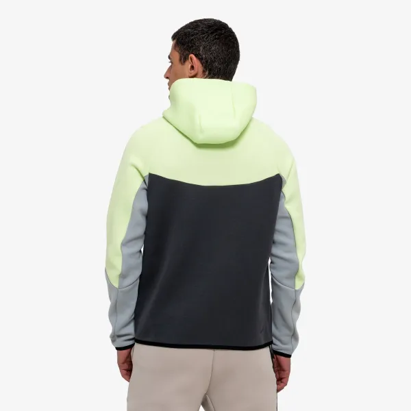 Nike Tech Fleece 