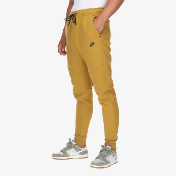Nike M NK TCH FLC JGGR 