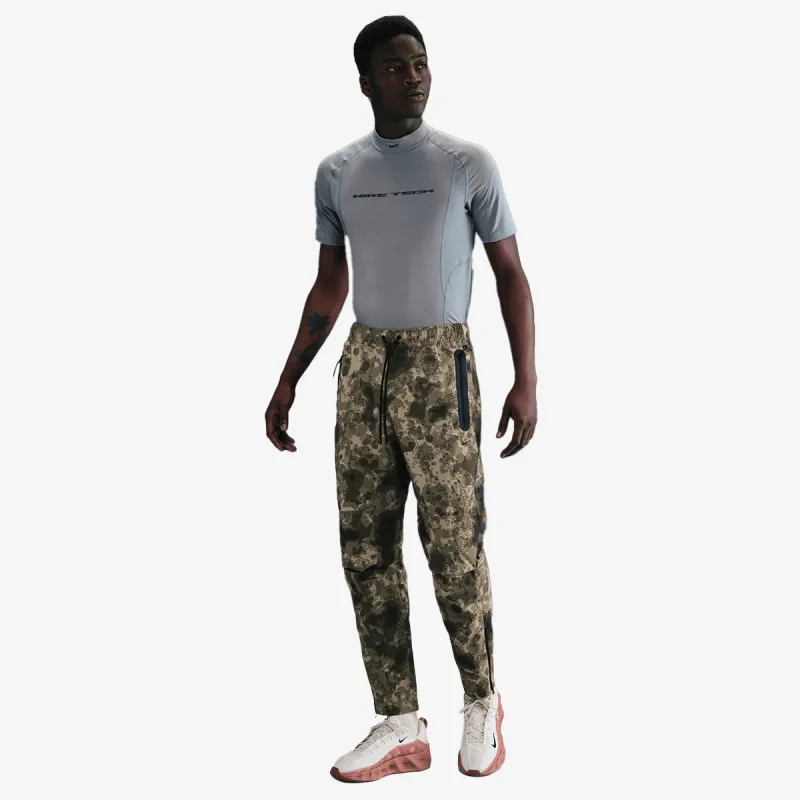 Nike Tech 