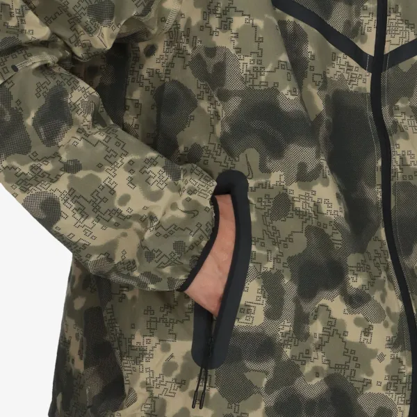 Nike Tech 