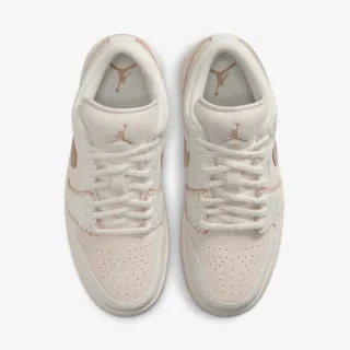 Nike WMNS AIR JORDAN 1 LOW SE 