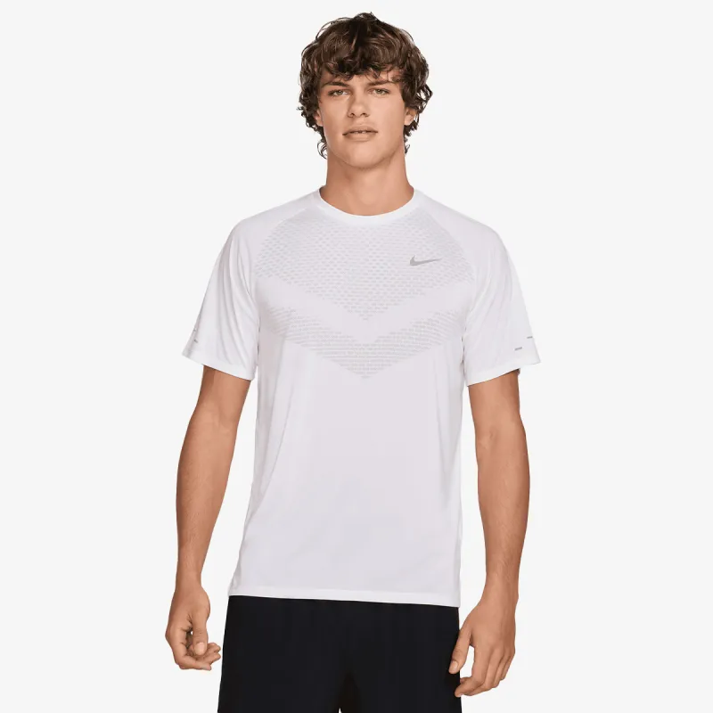 Nike Stride 