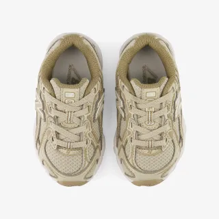 New Balance K 740 