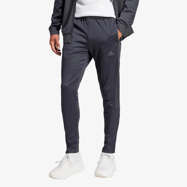 Adidas TIRO 