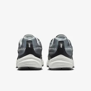 Nike NIKE INITIATOR SC 