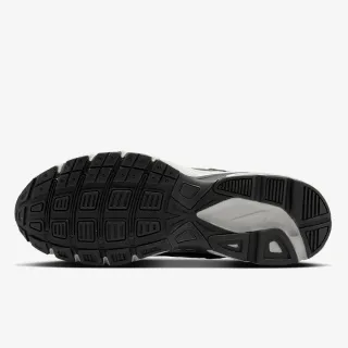 Nike NIKE INITIATOR SC 
