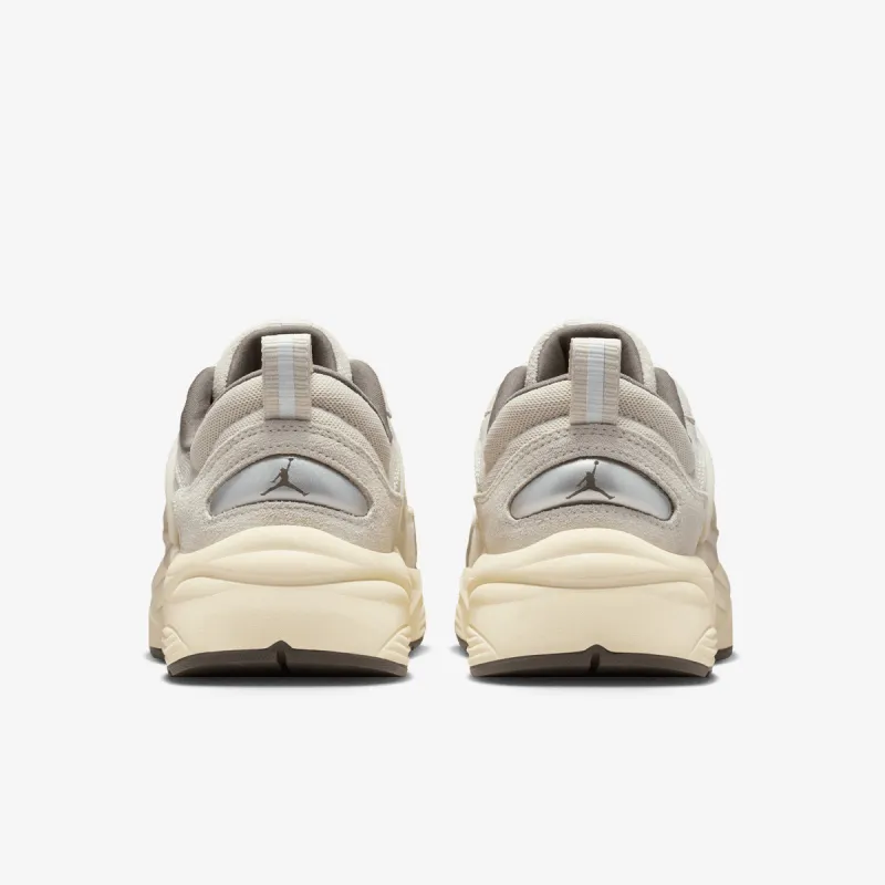 Nike JORDAN TRUNNER O/S 