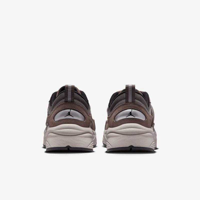 Nike JORDAN TRUNNER O/S 