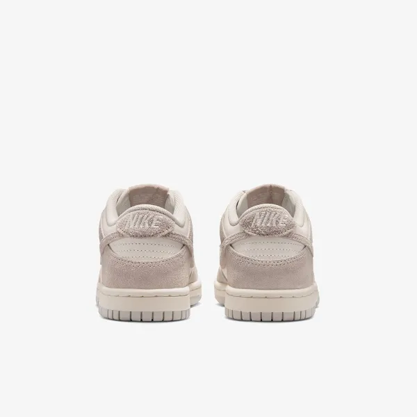 Nike Dunk Low SE 