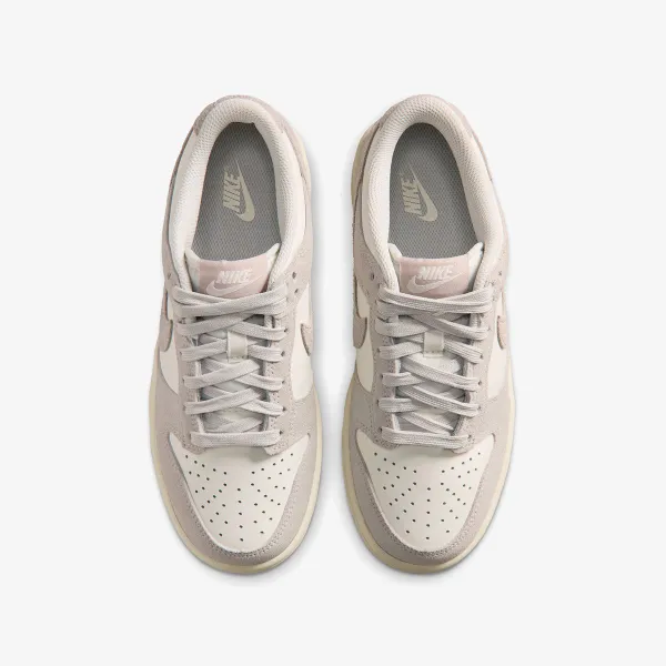 Nike Dunk Low SE 