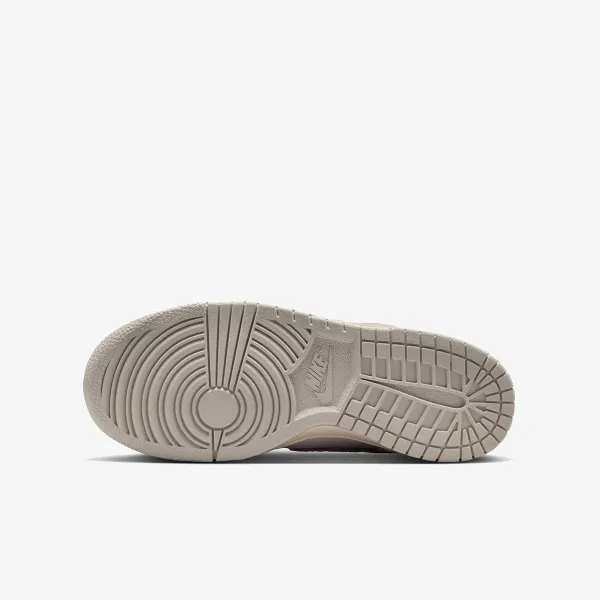 Nike Dunk Low SE 