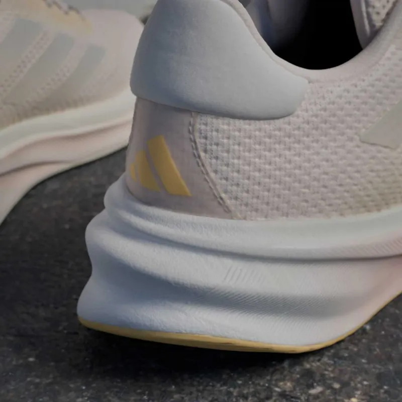 Adidas Supernova Stride 