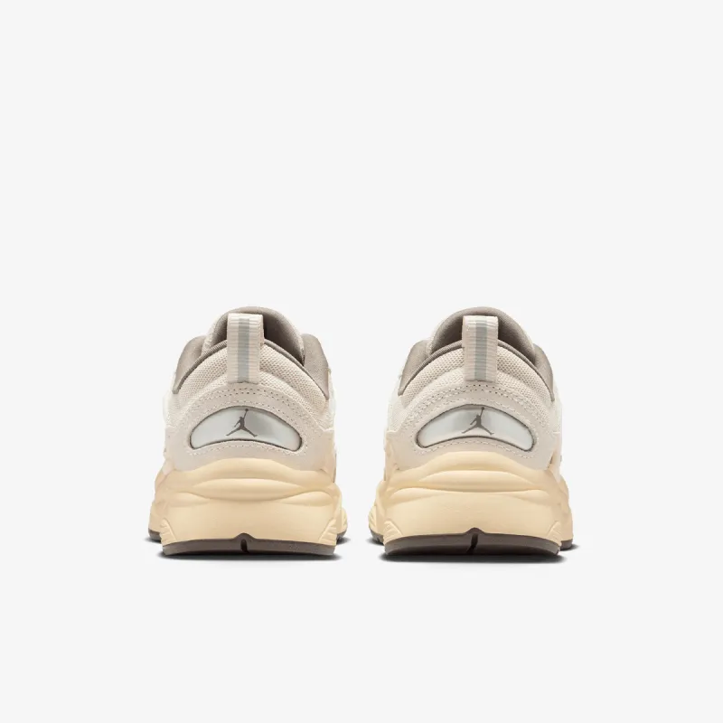 Nike JORDAN TRUNNER O/S BG 