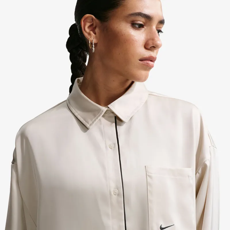 Nike Sportswear Off-Line 
