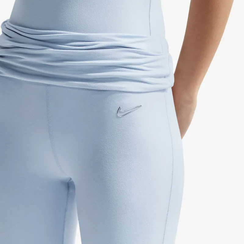 Nike Flared 