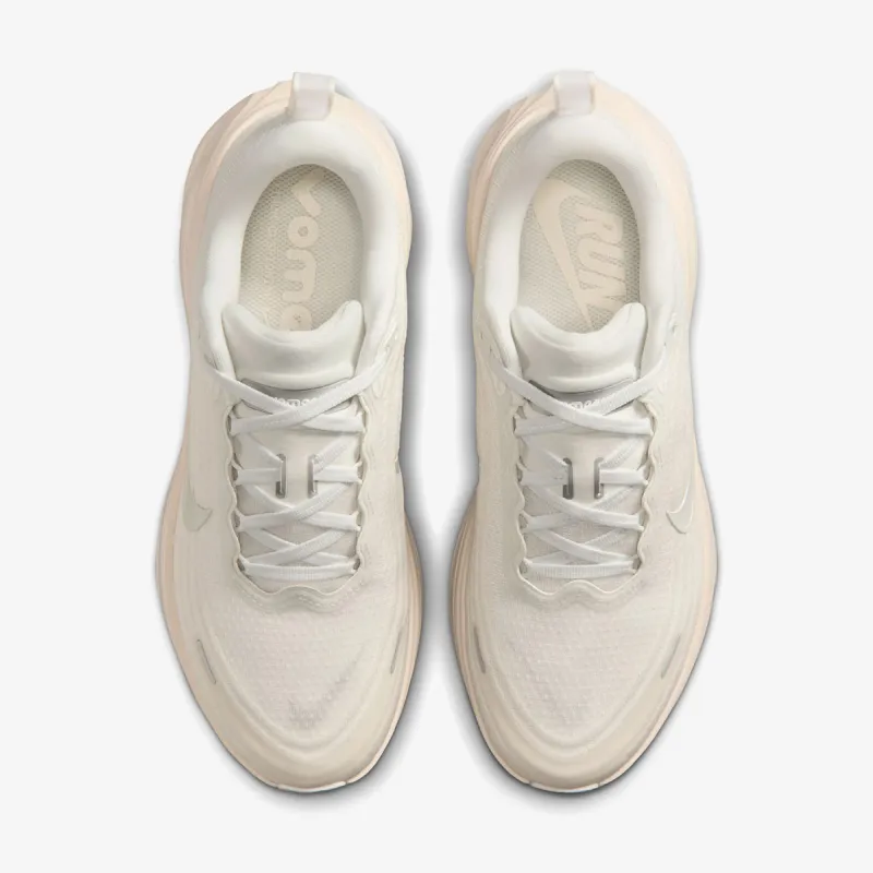 Nike W NIKE VOMERO PLUS ESS 