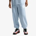 Nike Solo Swoosh 