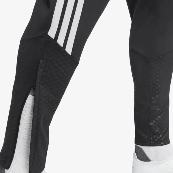adidas LFC TR PNT 