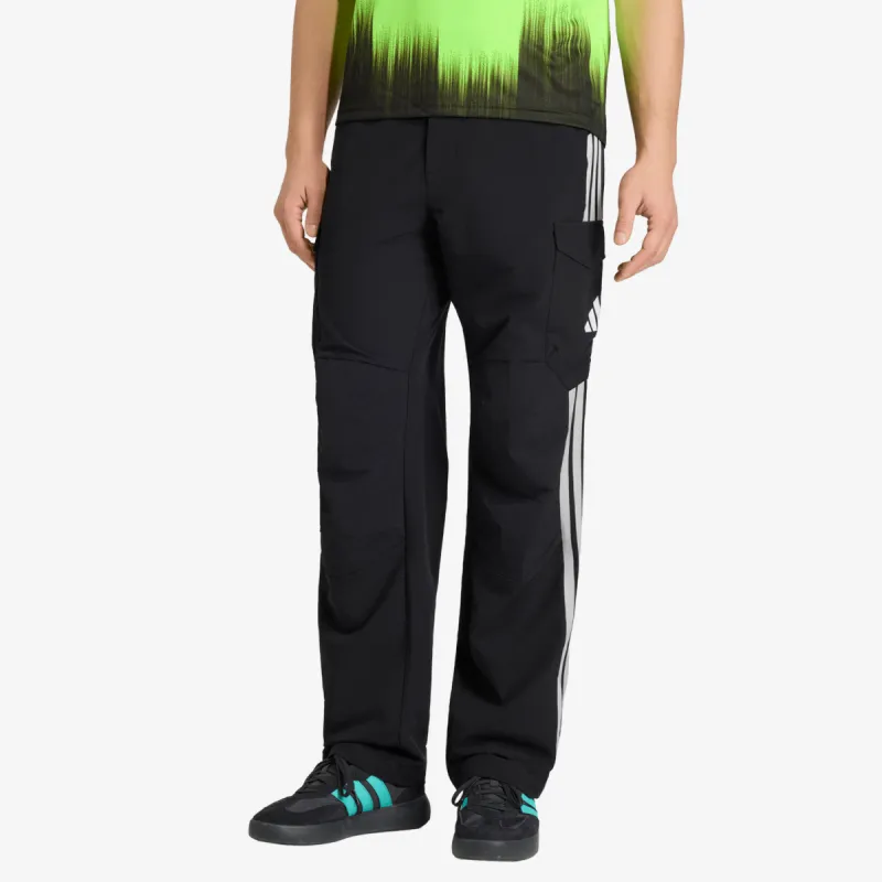 Adidas Mercedes-AMG Petronas Formula 1 Team Mechanics 