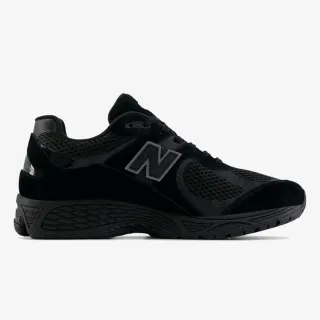 New Balance 2002R 
