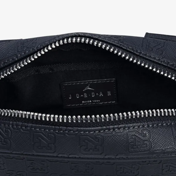 JORDAN Monogram 