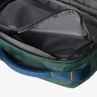 The North Face Base Camp Voyager Toiletry Kit 