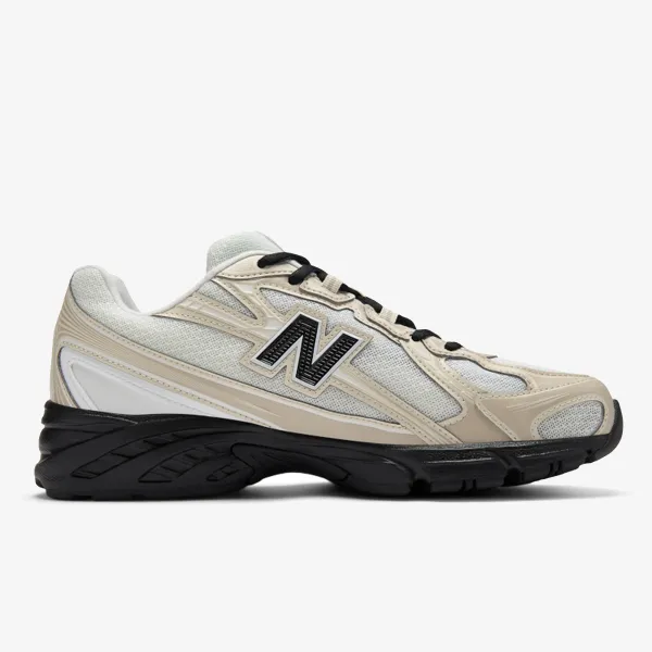 New Balance 740 