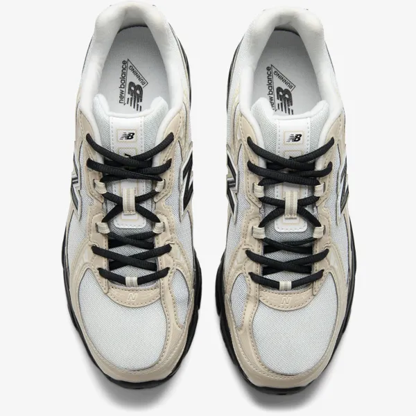 New Balance 740 