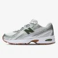 New Balance 740 
