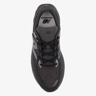 New Balance 800 