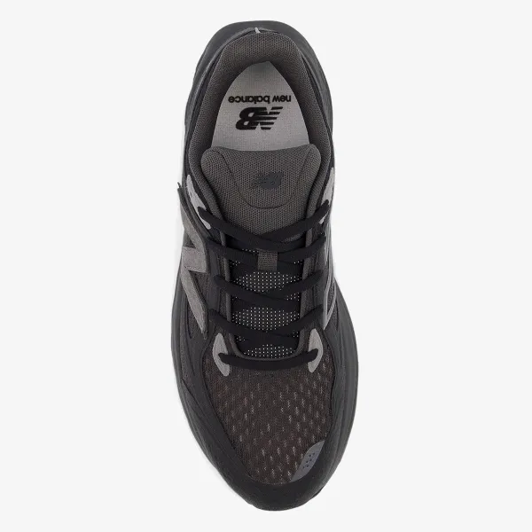 New Balance 800 