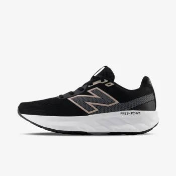 New Balance W520 